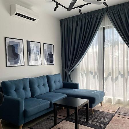 Stayje Putrajaya, 5 Minutes To Ioi City Mall, Wifi , Netflix, Free Parking المظهر الخارجي الصورة