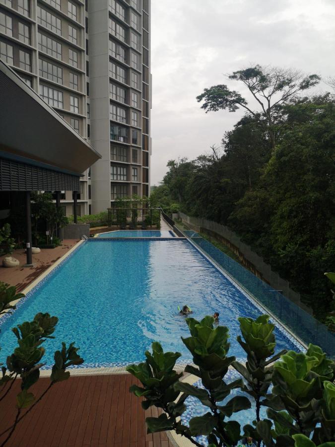 Stayje Putrajaya, 5 Minutes To Ioi City Mall, Wifi , Netflix, Free Parking المظهر الخارجي الصورة