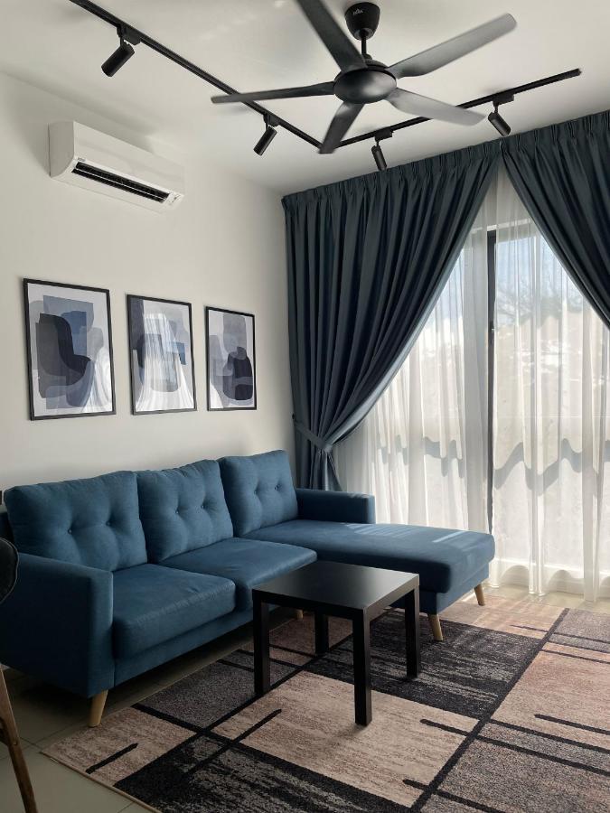 Stayje Putrajaya, 5 Minutes To Ioi City Mall, Wifi , Netflix, Free Parking المظهر الخارجي الصورة